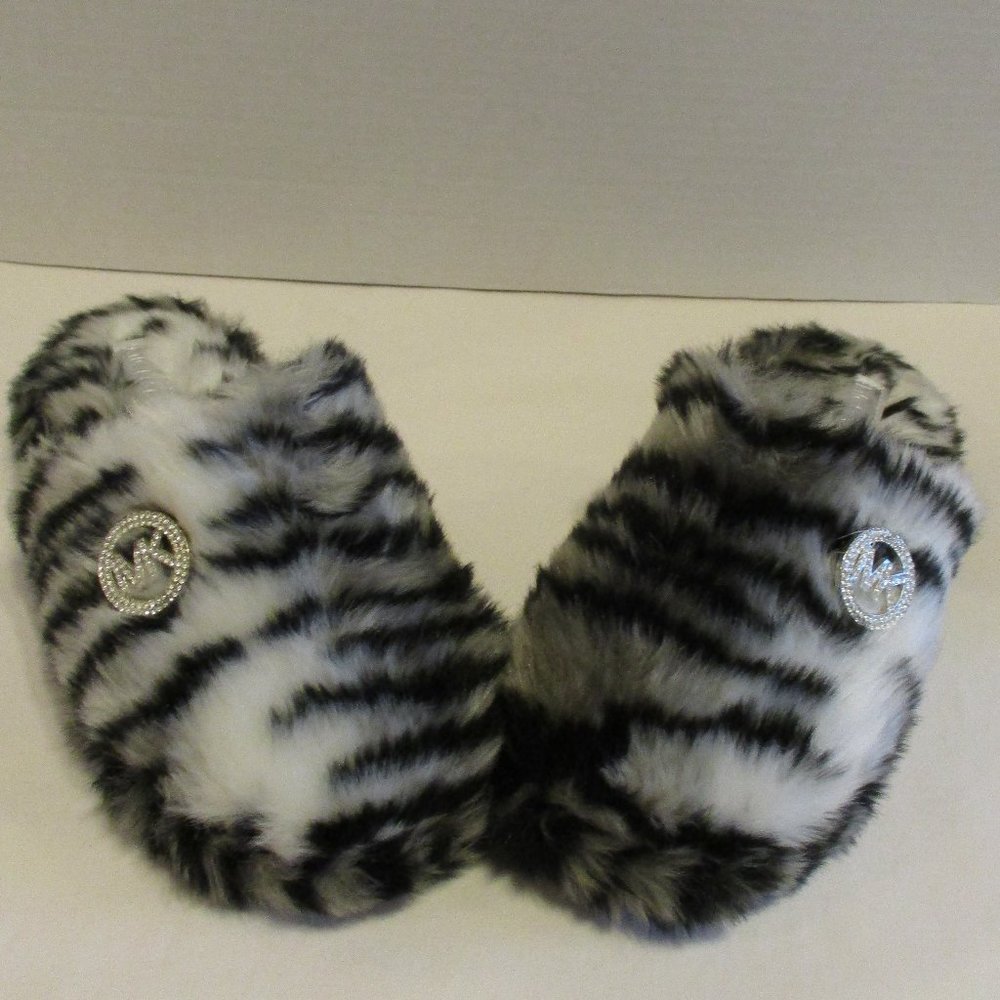 Michael Kors Woman Size 8 Black White Faux Fur Slide On Slippers